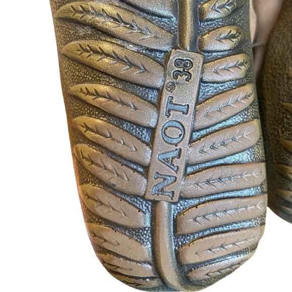 NAOT Arataki Closed Toe Slingback Shoes Size EU 38, US 7.5 color tan - Picture 9 of 10